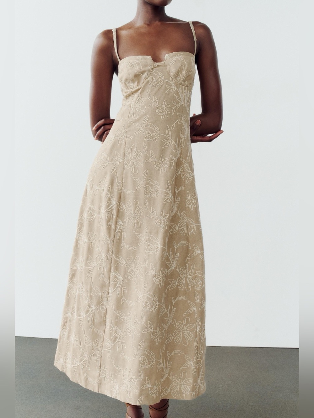 Zara Beige Floral Embroidered Bustier Midi Dress Blogger Favorite